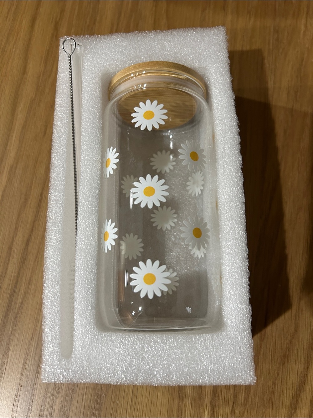 Daisy-Print Glass Water Bottle with Bamboo Lid - White & Yellow NEVER USED